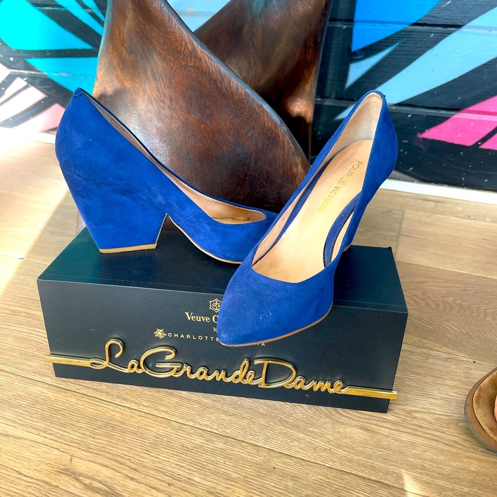 Blue Suede heels from Pour la Victoire! - Picture 1 of 9